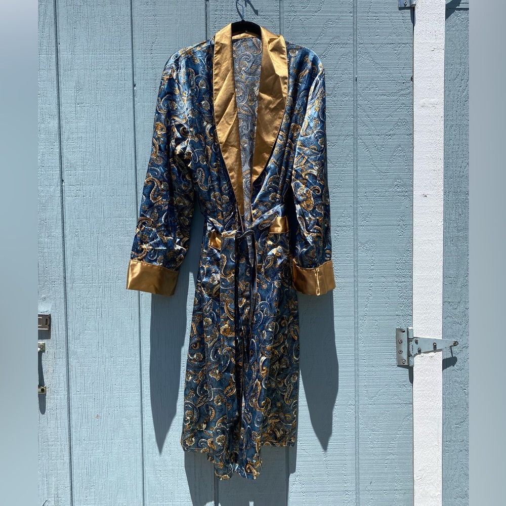 Silky satin paisley robe
